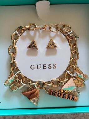 Guess Gold Tone Charm Bracelet & Triangle Stud Earrings Set NWT Butterfly